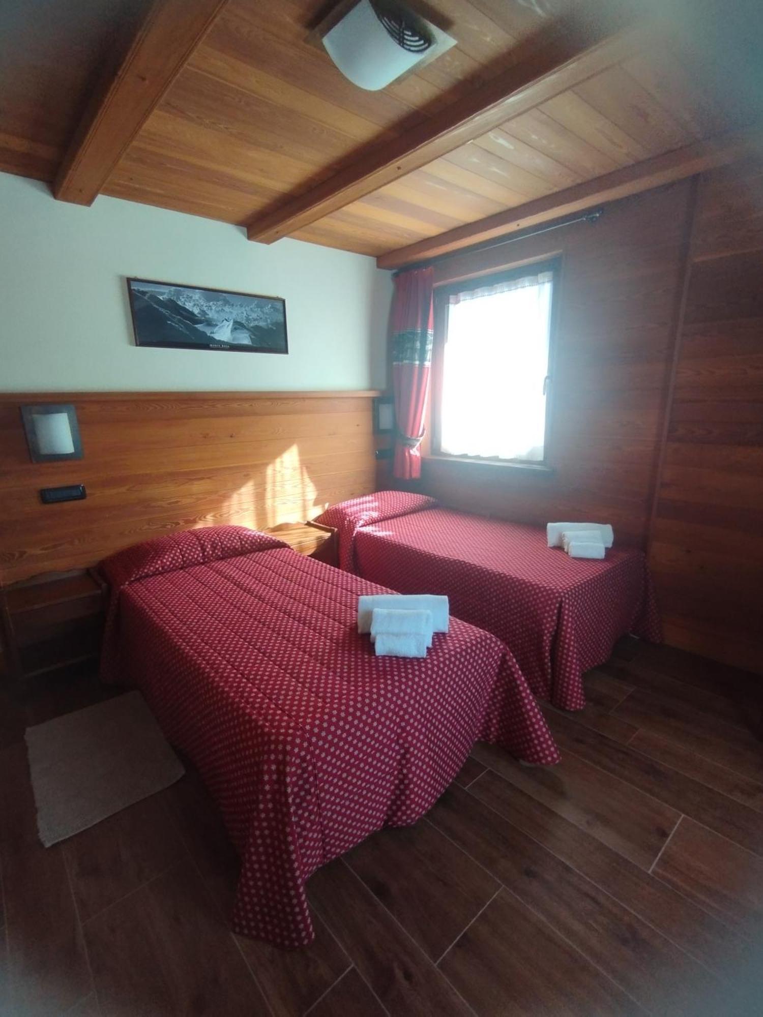 Villa Americana Chambres D'Hotes Champoluc Exterior foto